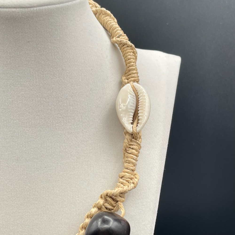 Vintage Handmade Womens Black Mother Of Pearl‎ & Shell Fashion Pendant Necklace - Picture 9 of 14